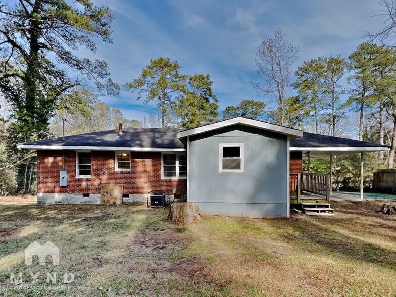 Building Photo - 3660 Hill Acres Rd SW