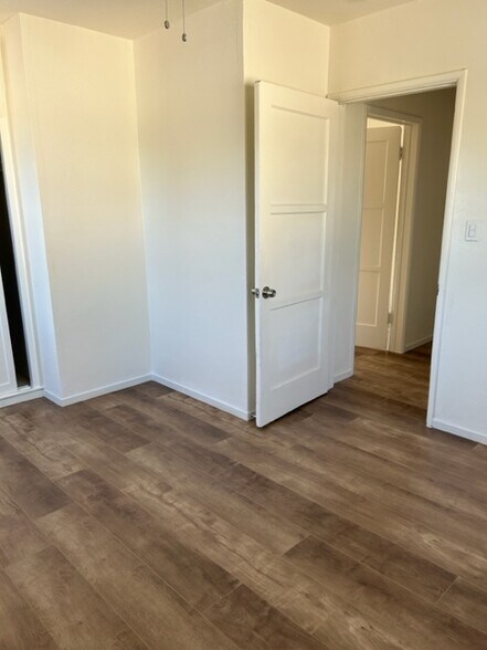 Master bedroom - 610 S Main St