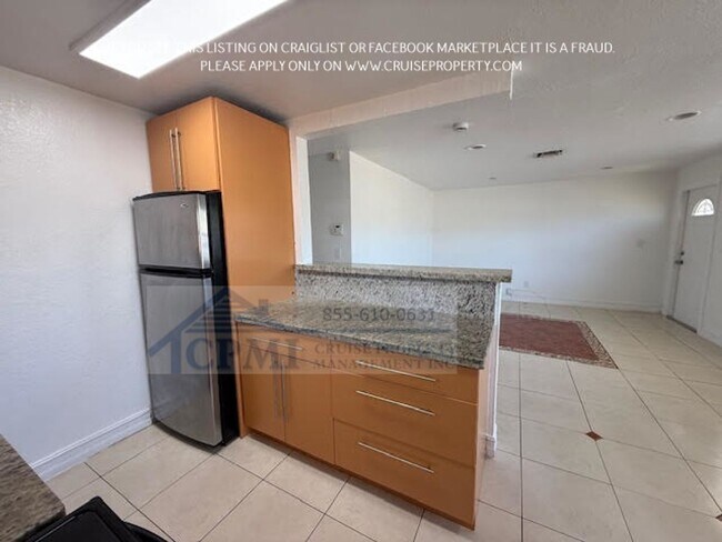 Building Photo - The perfect corner House with 3 beds 2 bat...