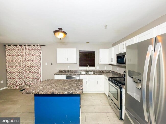 Building Photo - 4826 Buxton Cir