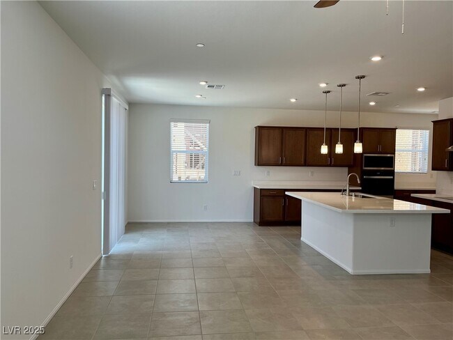 Building Photo - 9693 Biedler Ct