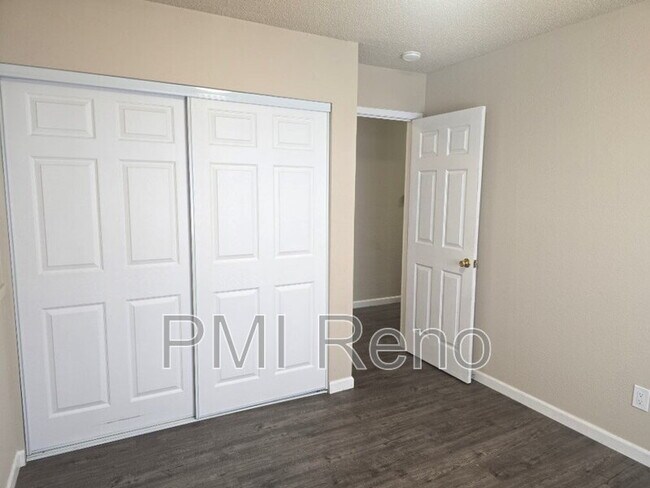 Building Photo - 4319 Pescado Way