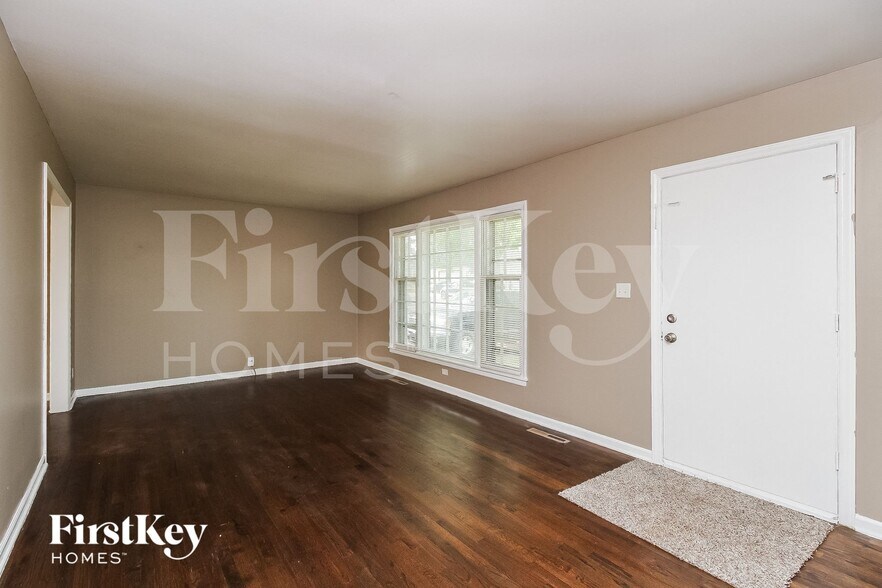 Building Photo - 3609 NE 49th Terrace