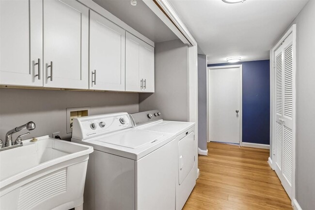 Building Photo - Amazing 5BR/3BA Home in Bethesda,MD - Ready early July!