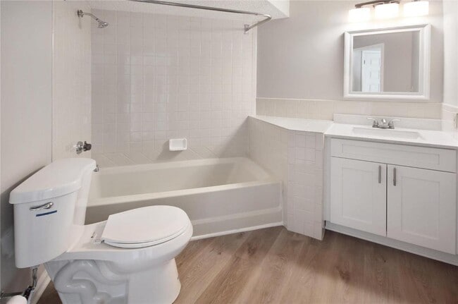 Building Photo - 423 Shirley Ridge Dr