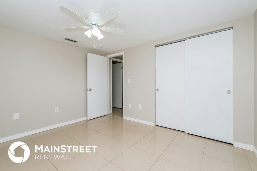 Building Photo - 3506 Blackhawk Dr