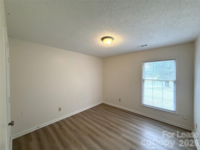 Building Photo - 13500 Stephendale Dr