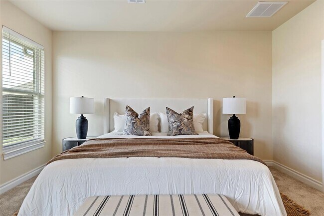 Building Photo - 1504 Sandpiper Ln