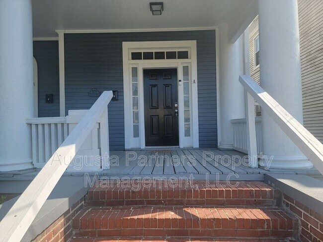 Building Photo - 323.5 Ellis St