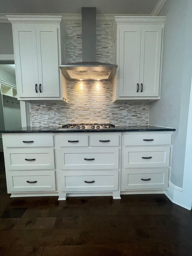 Building Photo - Great location in Sherwood