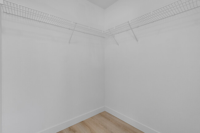 Building Photo - 1568 Lamplight Village Ln