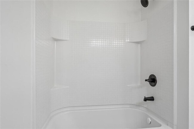 Building Photo - 5811 Kendrix Ridge Dr