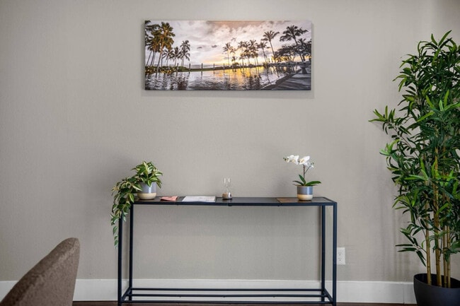 Building Photo - 13803 Heritage Club Dr