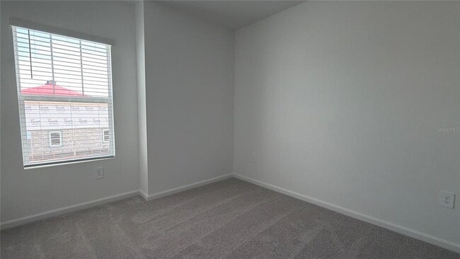 Building Photo - 2799 Skyline Lp