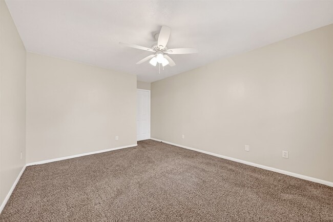 Building Photo - 22938 Sugar Bear Dr