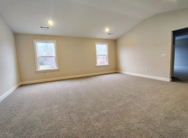 Building Photo - 7906 Pine St