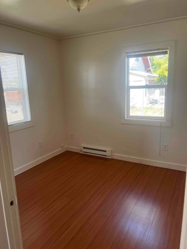 Building Photo - 1228 S 1st St