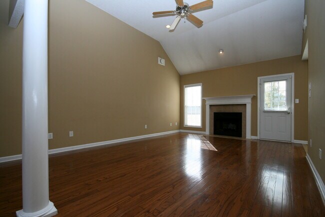 Building Photo - 176 Timber Oak Rd