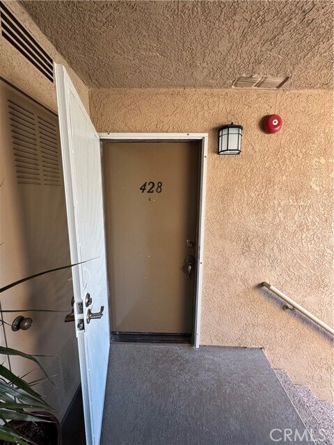 Primary Photo - 1046 Calle Del Cerro