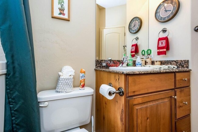 Building Photo - 3 Bedroom Home In South Pointe Subdivision...