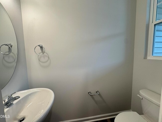 Building Photo - 523 Hester Rd