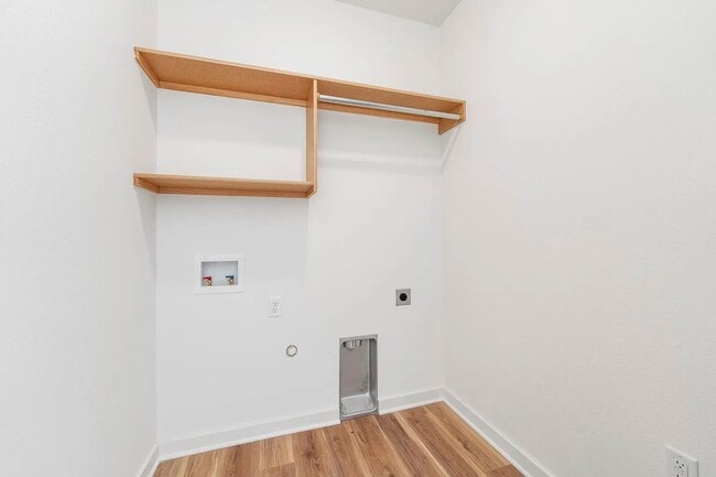 Building Photo - BRAND NEW 3 Bedroom Townhome!