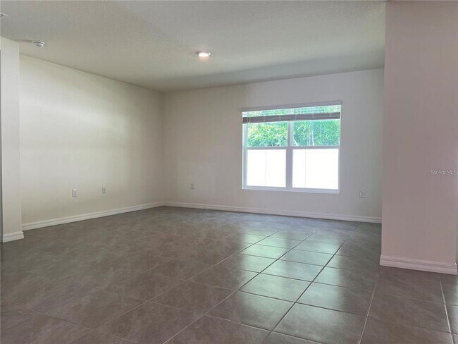 Building Photo - 169 SE 66th Ct