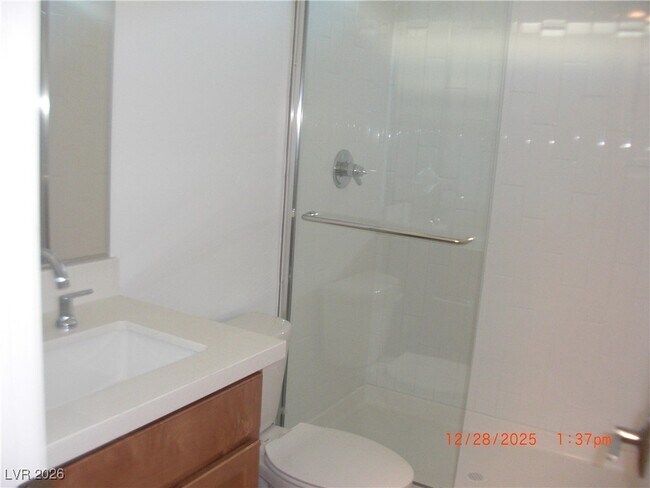 Building Photo - 9751 Evergreen Pne St