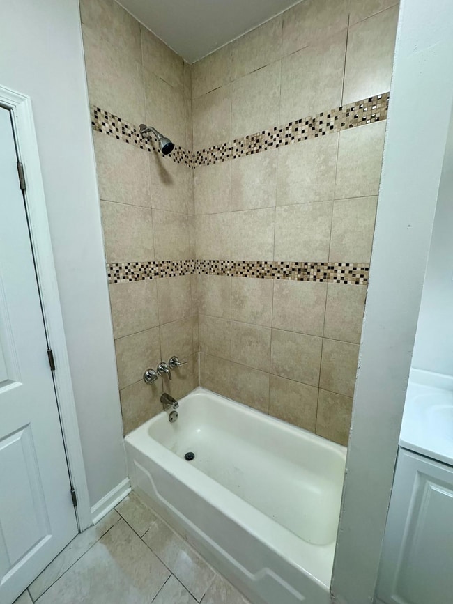 Building Photo - 3341 Potter St