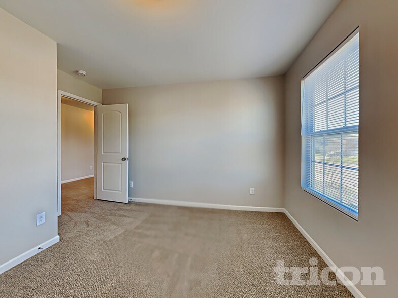 Building Photo - 3640 Gricklade Dr