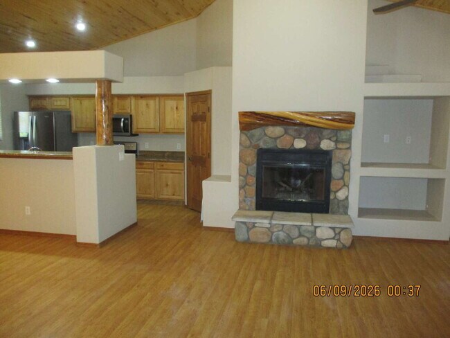 Building Photo - 1561 Mustang Run
