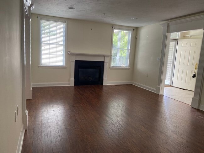 Building Photo - 807 Ledgewood Way