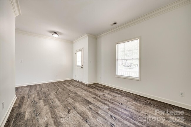 Building Photo - 4505 Hampstead Heath Dr