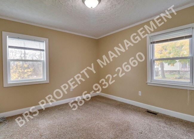 Building Photo - 3 Bed house