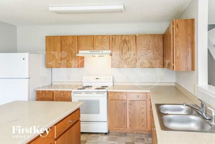 Building Photo - 6827 W Littleton Dr