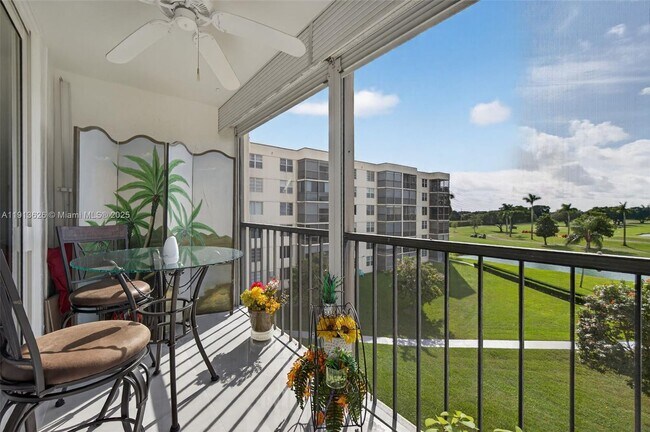 Building Photo - 8900 Washington St