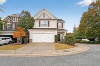 Building Photo - 605 Lofty Ln