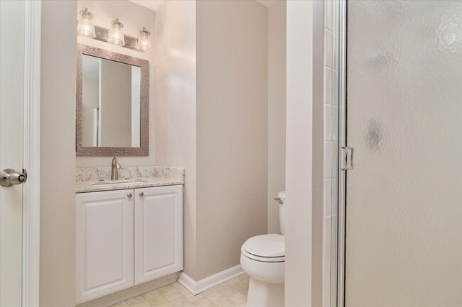 Building Photo - Piney Orchard Condo