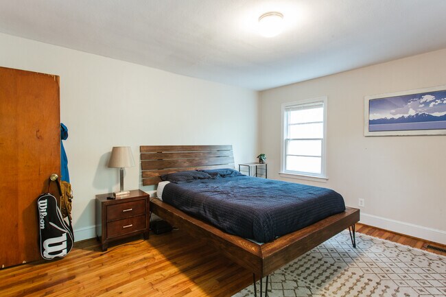 Building Photo - 365 Holman Ave