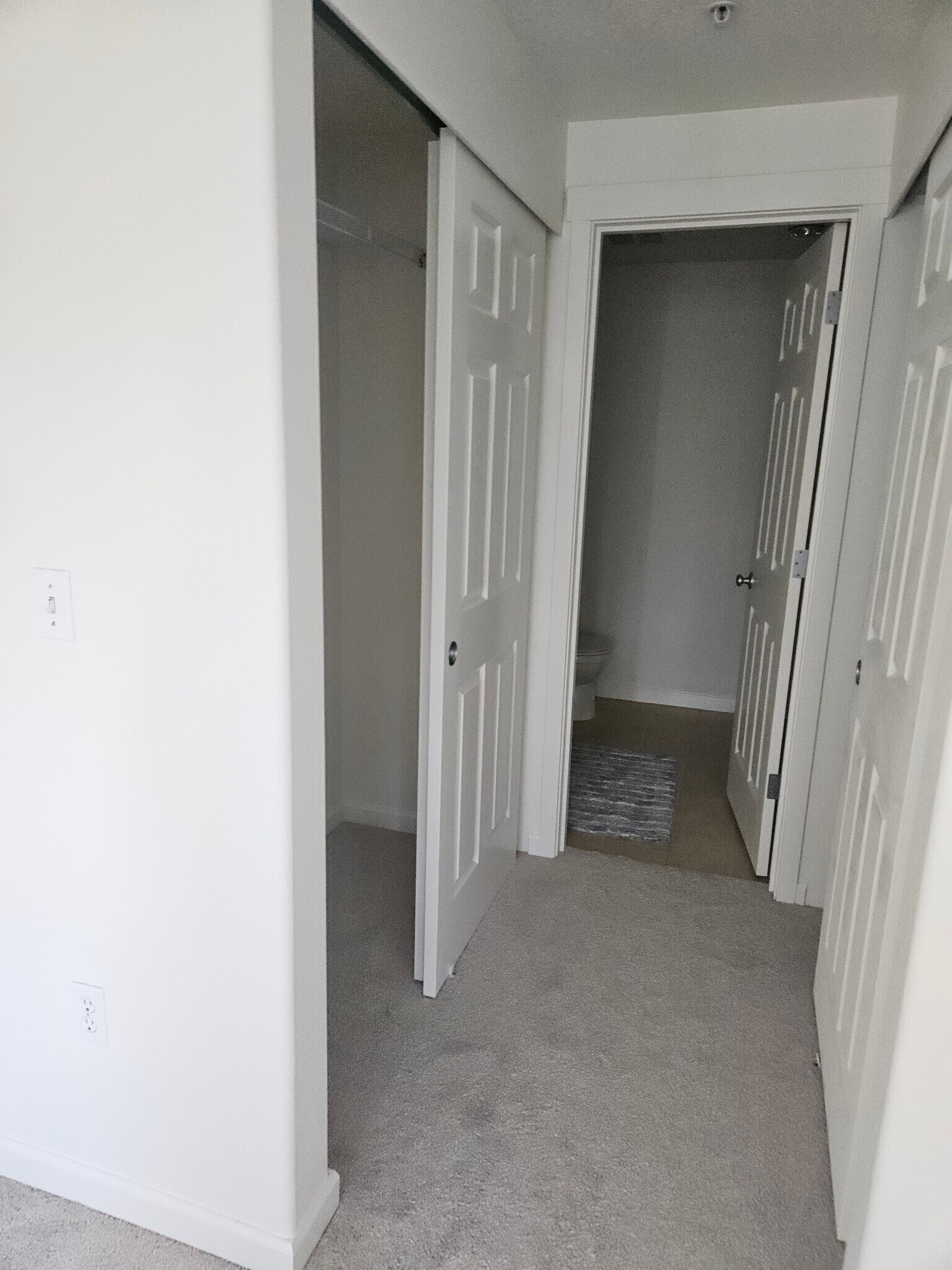 Building Photo - 730 NW 185th Ave