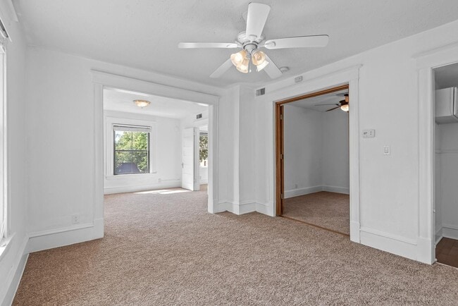 Building Photo - 3301 22nd Ave S