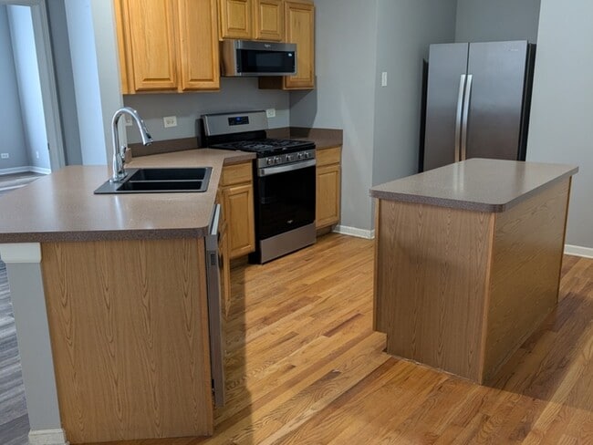 Building Photo - 1966 Alinda Ave