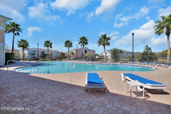 Building Photo - 4911 Key Lime Dr