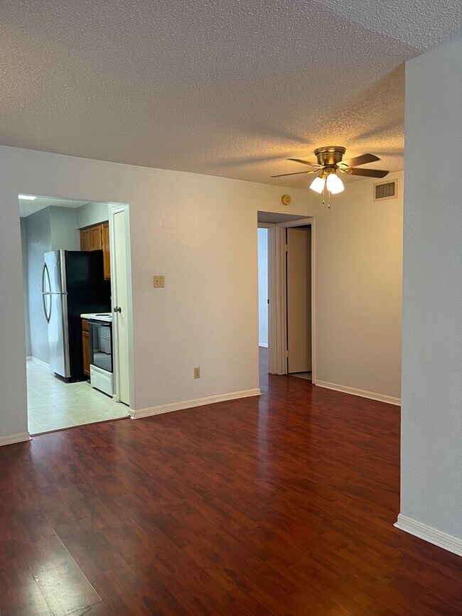 Building Photo - 2120 El Paseo St