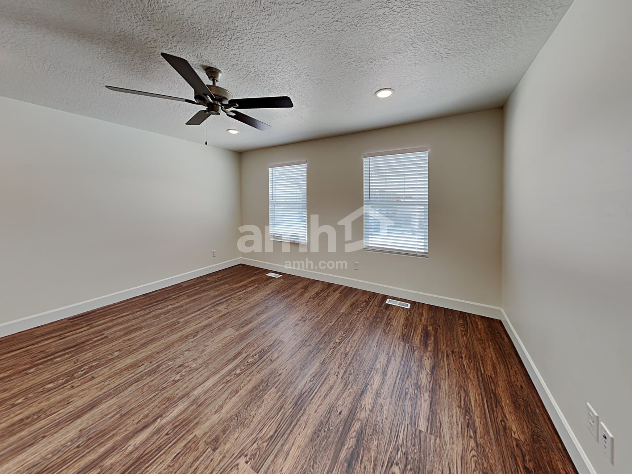 Building Photo - 6047 W Arranmore Dr