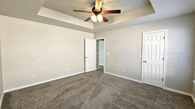 Building Photo - 2137 Harbor Dr