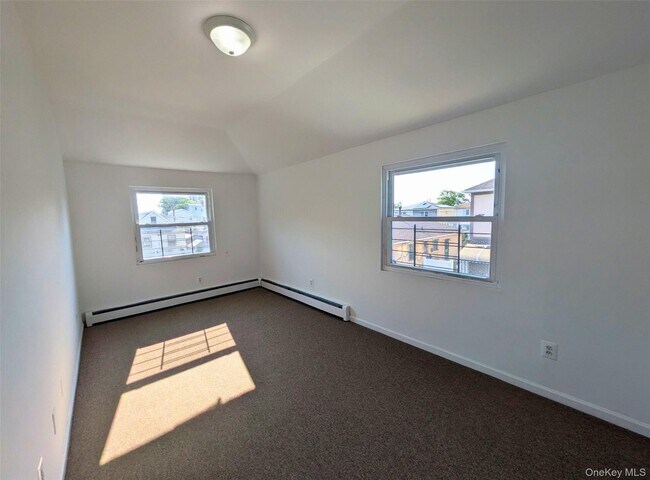 Building Photo - 174-17 129th Ave