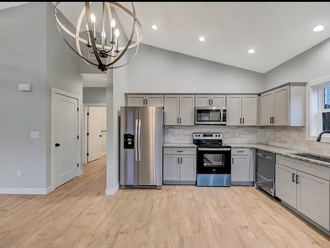 Building Photo - This gorgeous, newly built 2-bedroom, 1-bathroom duplex
