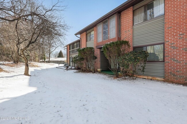 Building Photo - 38 Medford Ct