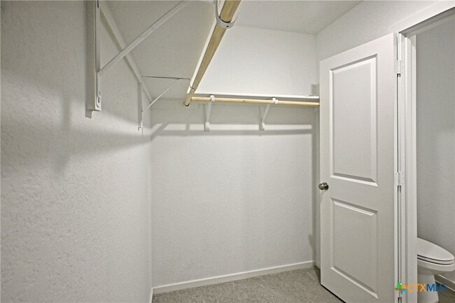 Building Photo - 527 Sarah Wy